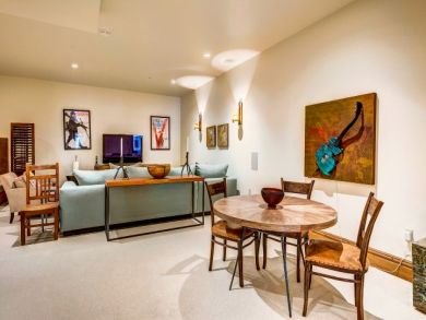 Posh Five Bedroom Luxury Ski Home Steps to Lift